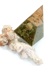 Big organite healing chakra money wealth magnet chakra orgone pyramid nubian