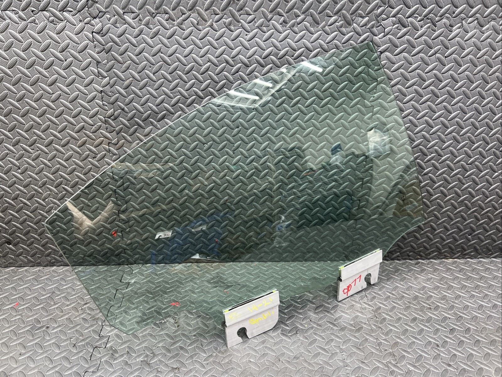 OEM 2014-2020 MASERATI GHIBLI Rear Right Door Window Dual Pane Tempered Glass