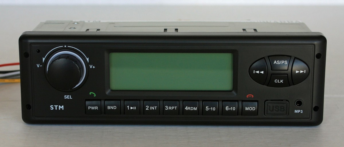 ど*え様 KOMATSU AM/FMラジオチューナー ど*え様 KOMATSU AM/FMラジオチューナー 24 volt radio for Komatsu