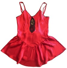 VICTORIA S SECRET M Red Satin Black Lace Babydoll Lingerie Back Bow Buttons