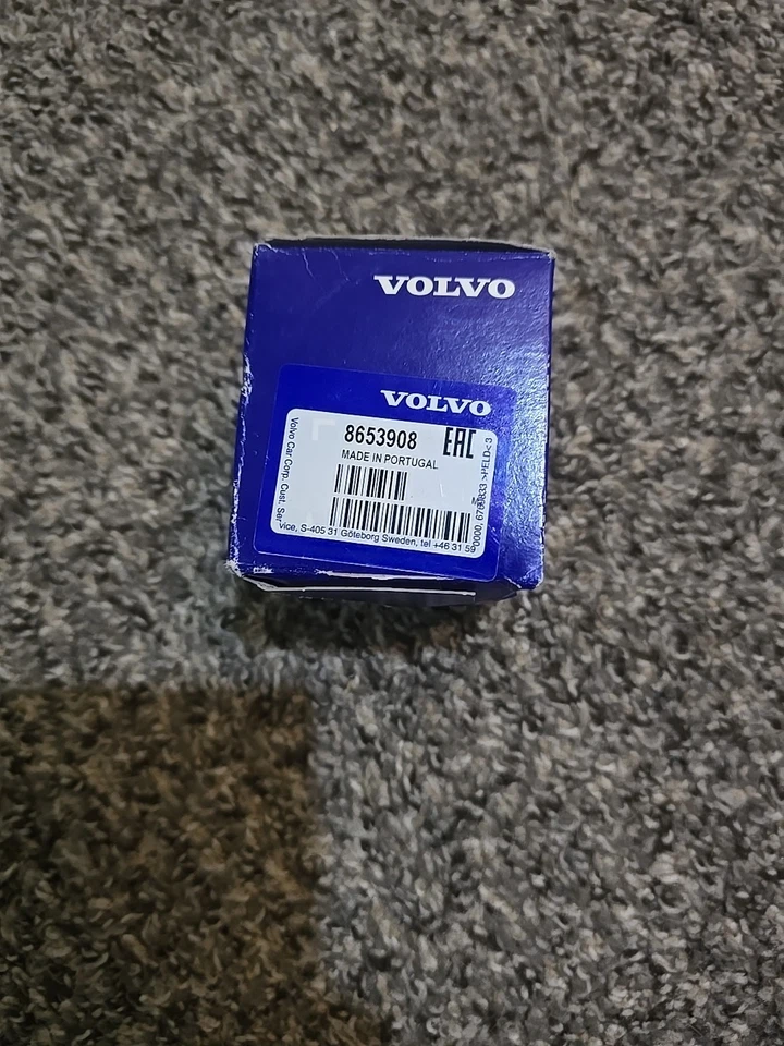  Vapor Canister Purge Solenoid for Volvo S80 XC90 S60 XC70 V70 C70 S70 P2 - Image 4 of 4