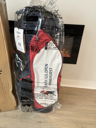Titleist 124th US Open Pinehurst Caddy Boy Logo Golf Stand/Carry Bag/New In Box! - Picture 2 of 9