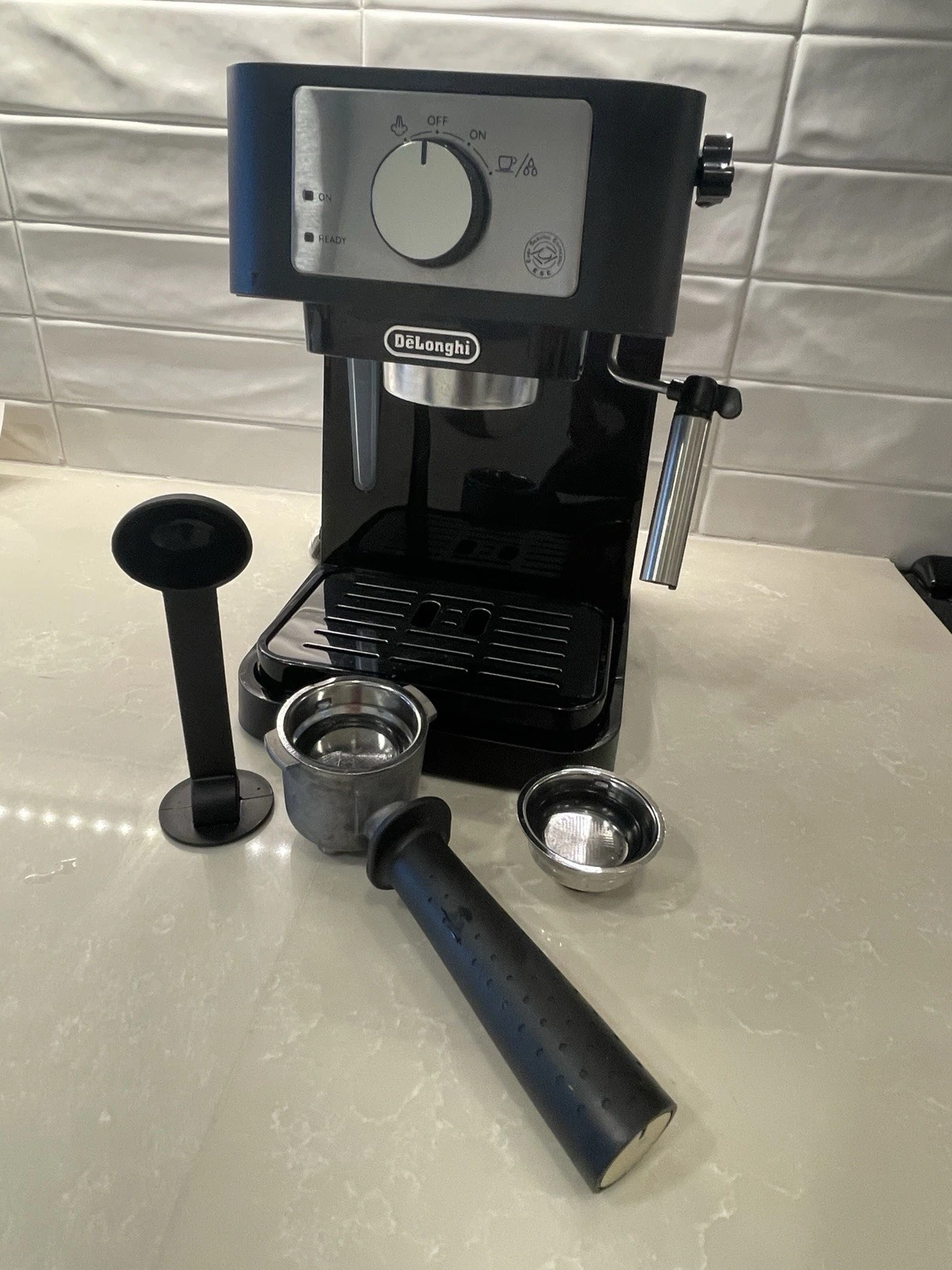 De'Longhi EC260BK Stainless Steel Espresso Machine - Black