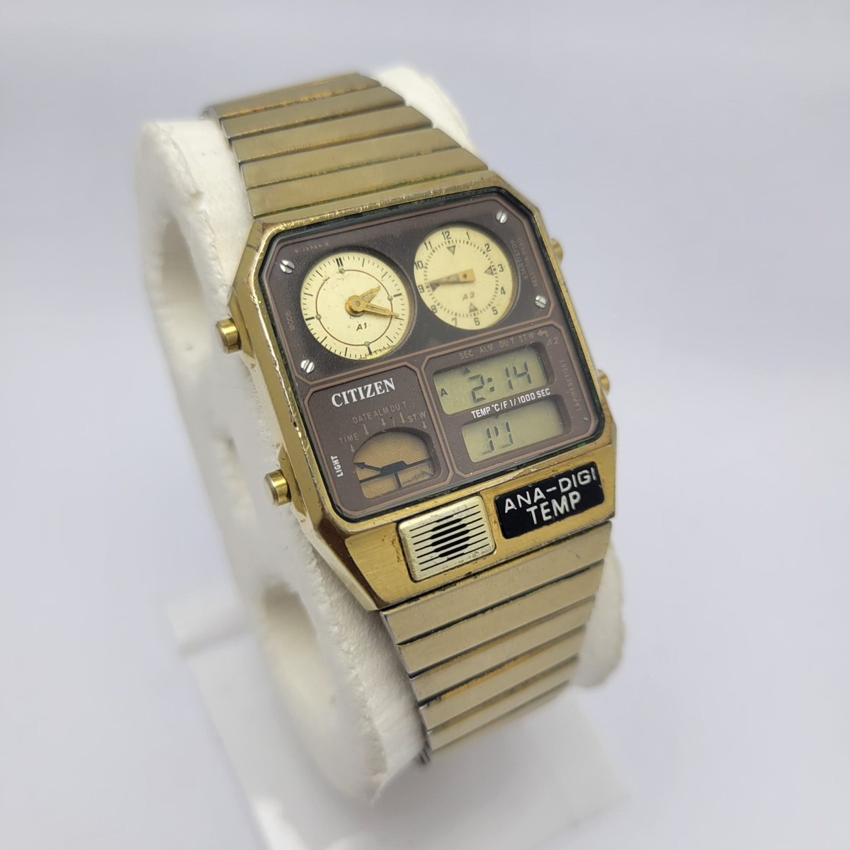シチズン アナデジテンプ CITIZEN ANA-DIGI TEMP Citizen ANA DIGI TEMP Watch - The Classic Retro 80s Watch