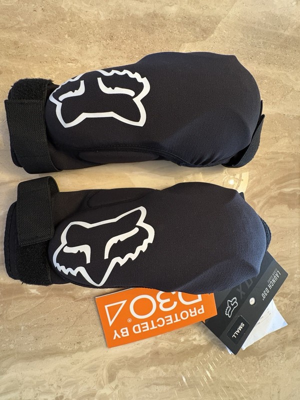 Fox Launch Elbow Guard Black D30 Elbow Pads Protection - Youth - worn once