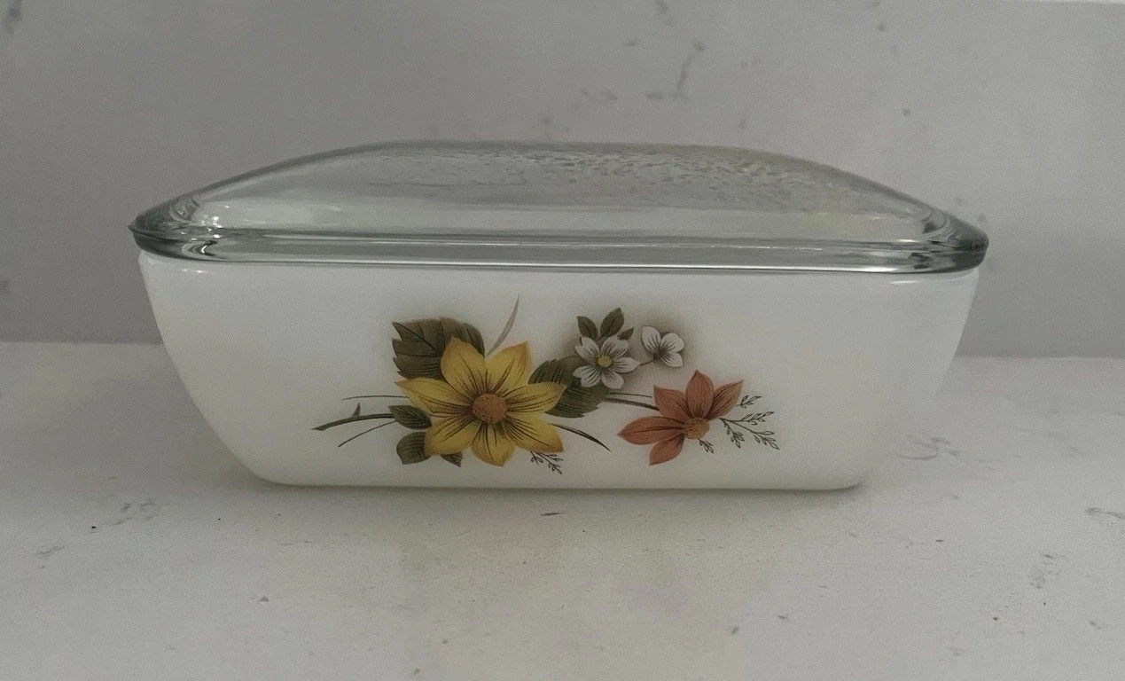 JAJ Pyrex Autumn glory/Dhalia Pattern Butter Dish Vgc Vintage Glass