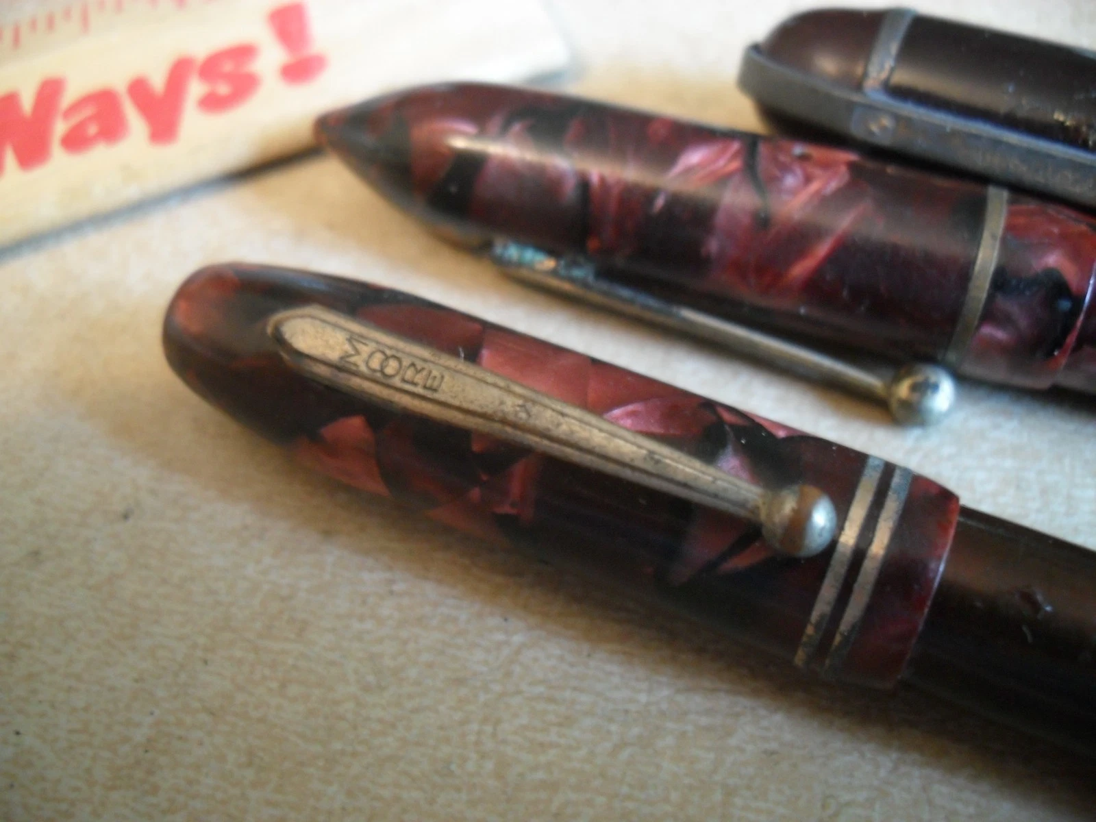 Lot of 3 Vintage Fountain Pens With 14K Gold Nibs - Eversharp - Moore - Traveler image 11