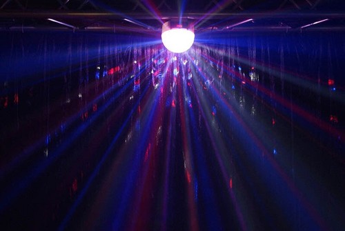 Blizzard Snowball 4-In-1 RGBW LED Multi Beam Party Light - Picture 6 of 8