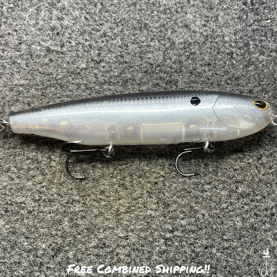 Señuelo para caminar Storm Arashi Top Walker 13 Topwater 1 1/8 oz - negro plateado sombreado Foto 3 de 4