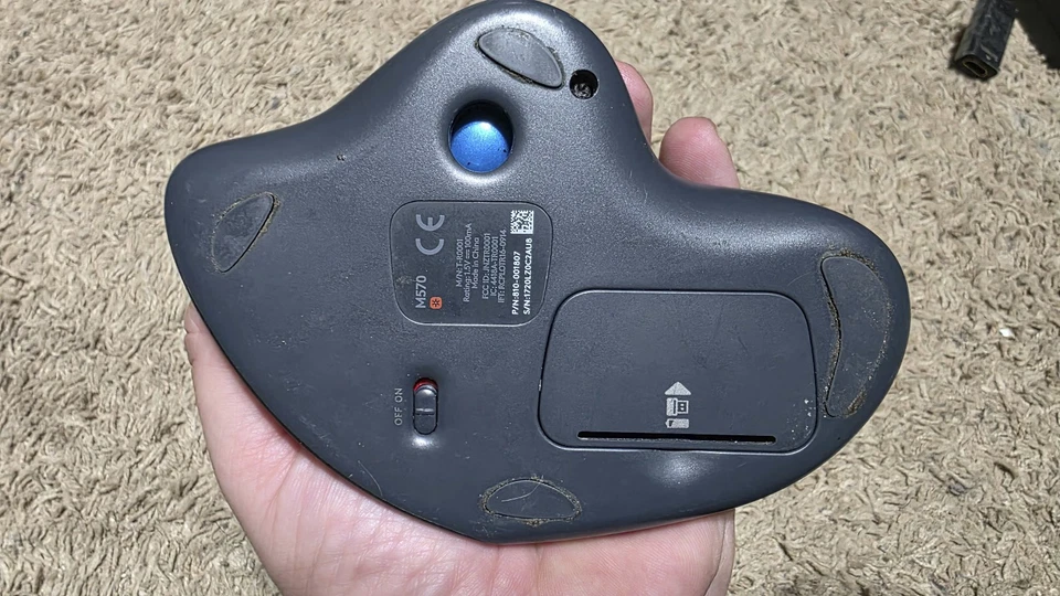 Mouse trackball wireless Logitech M570 910-001799 nero con dongle Bluetooth bello - Immagine 4 di 4