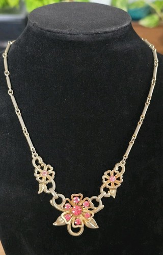 Vintage Signed Coro Pink Floral Rhinestone Goldtone Bar Link Chain Necklace