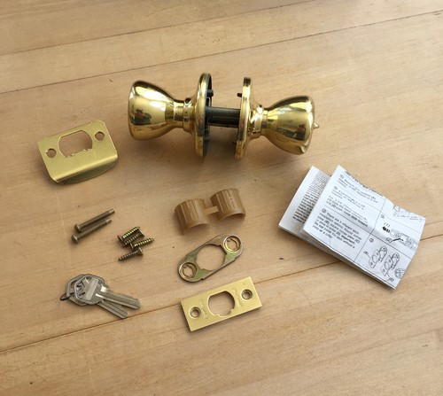 Vintage Kwikset Security Door Lock and Key - Picture 5 of 6