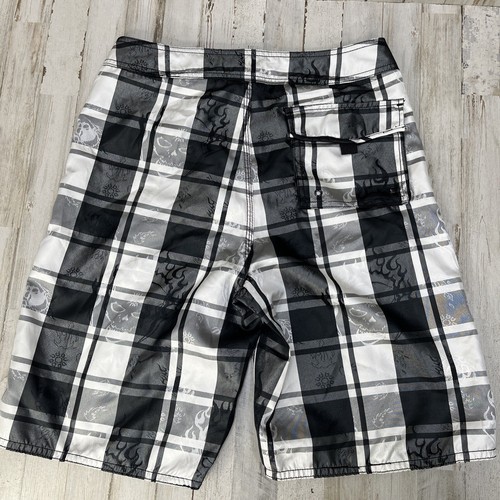 Footaction USA Boardshorts Badehose Herren Größe 30 weiß schwarz Totenköpfe - Bild 2 von 10