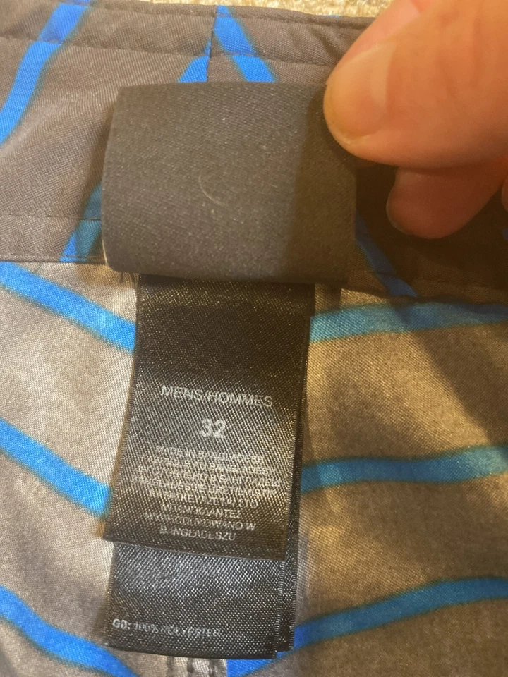 Bermuda de natação THE NORTH FACE masculina 32 cinza azul listrada leve em excelente estado usado - Imagem 4 de 4