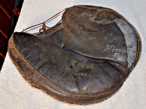 Vintage Denkert 1950's Catchers Baseball Mitt for youth size