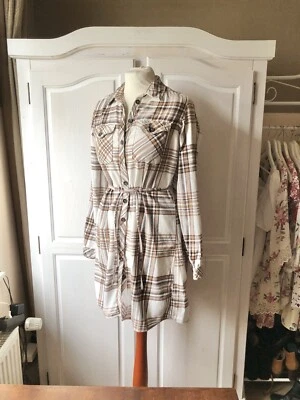 Holzfäller Kleid Stiefelkleid Blusenkleid Tunikakleid Kariert Karo Nude Weiß - Bild 1 von 4