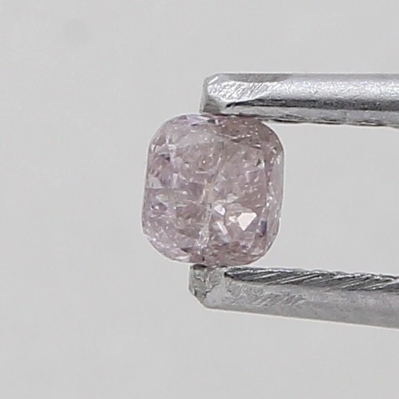 0.13ctw 2.5 x 2.5 mm Pink Color Cushion Shape Brilliant Cut Natural Diamond - Image 4 of 4