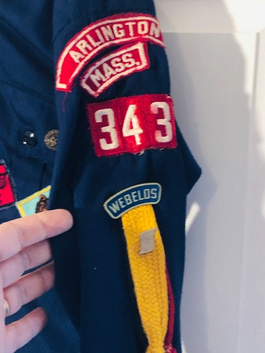 Vintage BSA Boy Cub Scout Uniform Shirt Patches Webelos Ribbons Pledge Pin - Picture 5 of 10