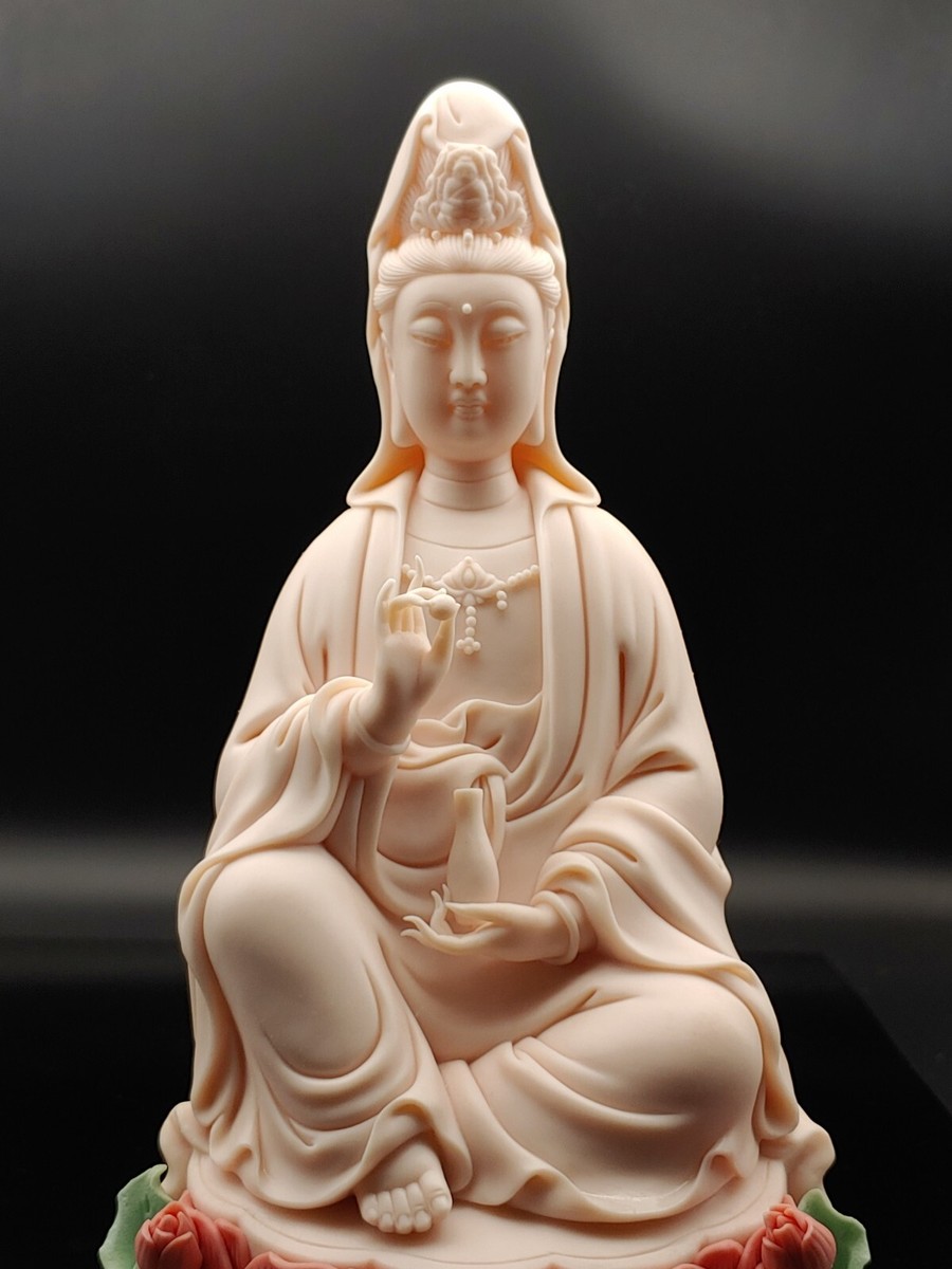 中国美術 德化窯 觀音仏像 清時代 仏教美術 徳化窯 白磁観音菩薩像 買取参考価格 | 高く売るなら六角堂