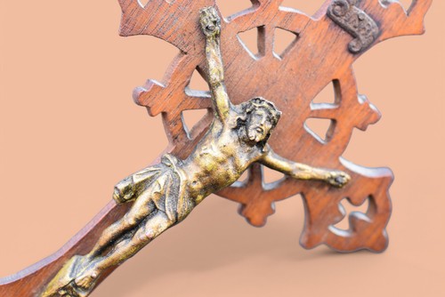 ⭐ antique crucifix,bronze Christ ,religious cross⭐ - Picture 2 of 4