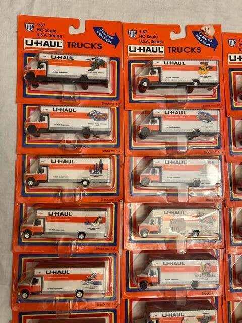 U-Haul 1/87スケールミニカー ダイキャスト7台セット NEW IHC 1:87 Scale U HAUL TRUCK DECORATED, USA TRUCKS UHAUL (sold