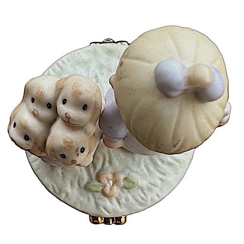 PRECIOUS MOMENTS figurine trinket box 3 1/4” Enesco vintage 1983 - Picture 4 of 8