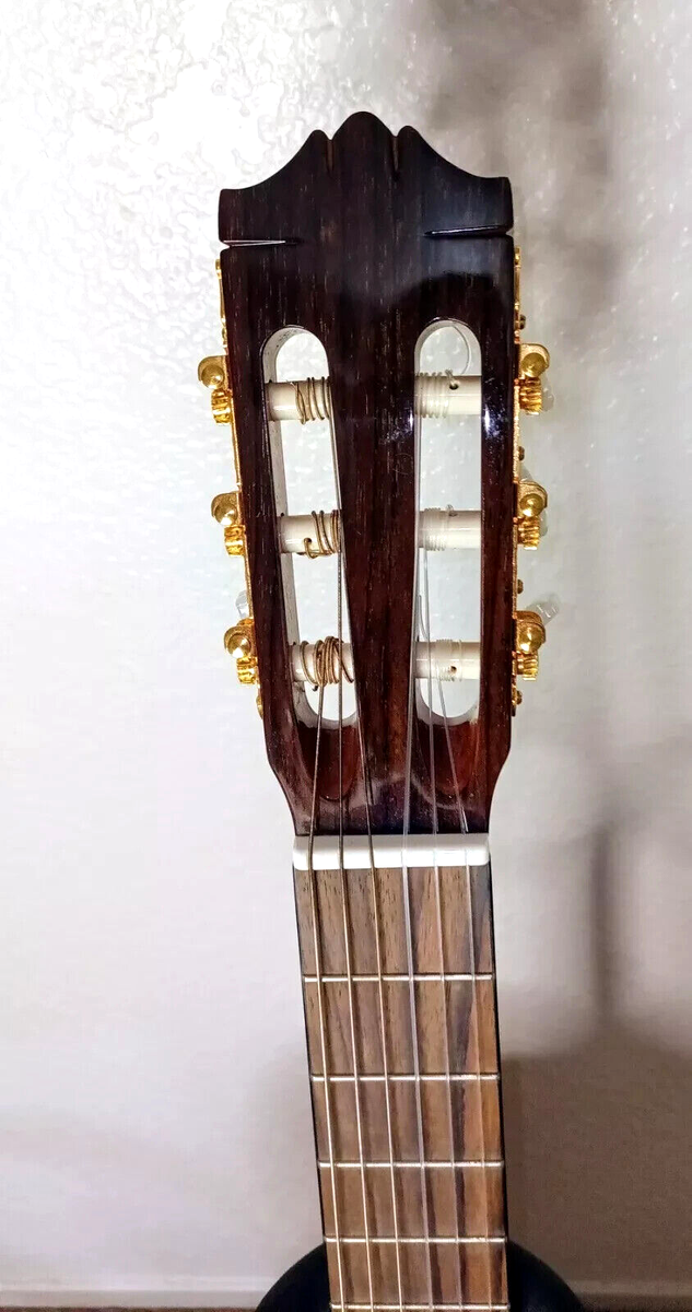 MINT Yamaha CG 151C Classical guitar, NICE Exotic African Rosewood