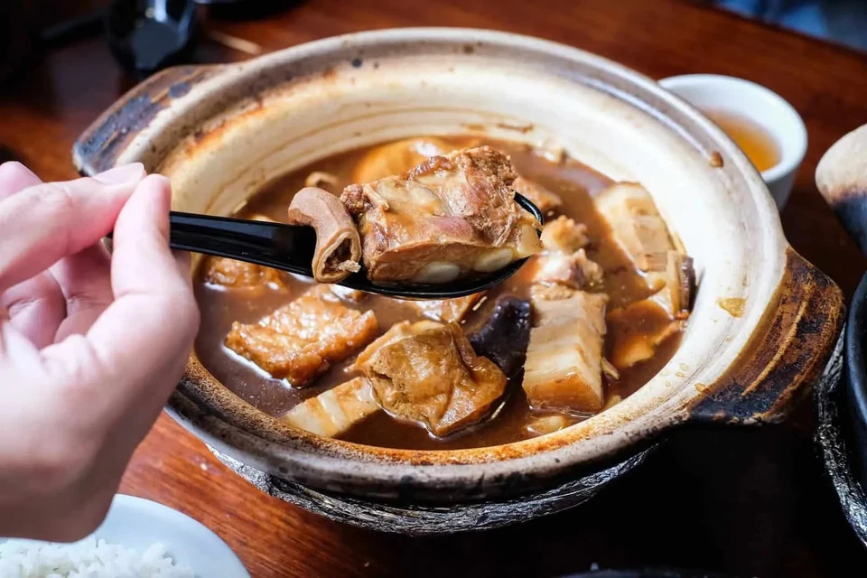 Caja de regalo Taste of Malaysia - Sopa de hierbas A1 Bak Kut Teh (12 paquetes) + bocadillos gratis Foto 3 de 4