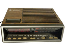 Vintage General Electric GE Model 7-4616B Two Wake Times FM/AM Alarm Clock Radio