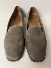 Vionic Willa II Slip On Suede Flats Loafers Women  s Size 8 Beige Taupe EUC