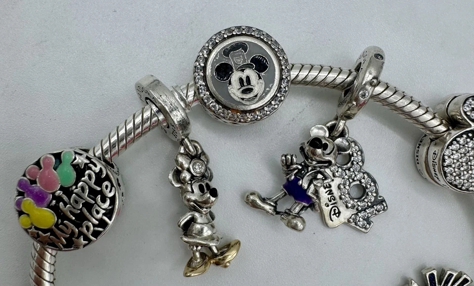 РЕДКИЙ DISNEY 100-ЛЕТИЕ PANDORA БРАСЛЕТ + 8 ПОДВЕСКИ PAVE МИККИ, МИННИ - Изображение 3 из 4