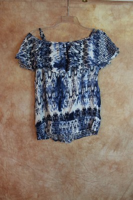 BCX BLUE WHITE COLD SHOULDER JUNIORS BLOUSE TOP SZ M NWOT DHA407