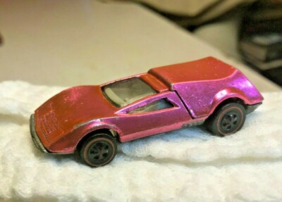 Mattel Hot Wheels Redline Tri-Baby Car Pink w/ White Int red lines '69 us base !