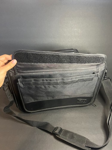 Targus #OCN1 Borsa a tracolla universale nera per laptop notebook - Foto 6 di 11