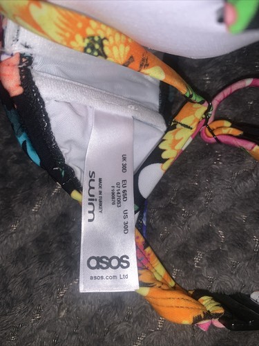Ladies Asos Bright Floral Cold Shoulder Bikini Top 30 D -good - Picture 7 of 7