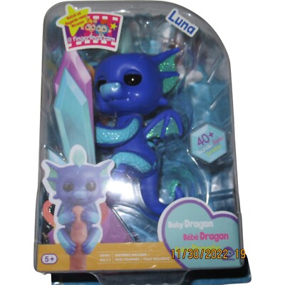 Baby Dragon Luna Toy WowWee 3587 Fingerlings Interactive Purple DMG PKG