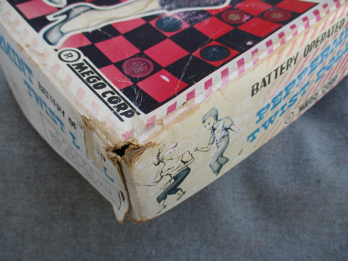 VTG 1960s JAPAN BATTERY OPERATED TOY PEPPERMINT TWIST DOLL VTG 1960s JAPAN BATTERY OPERATED TOY PEPPERMINT TWIST DOLL
