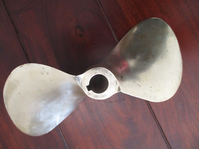 OLDTIMER Propeller aus Bronze, 2- flügelig, links drehend, 9,5'' x 12'' Konus 1:10