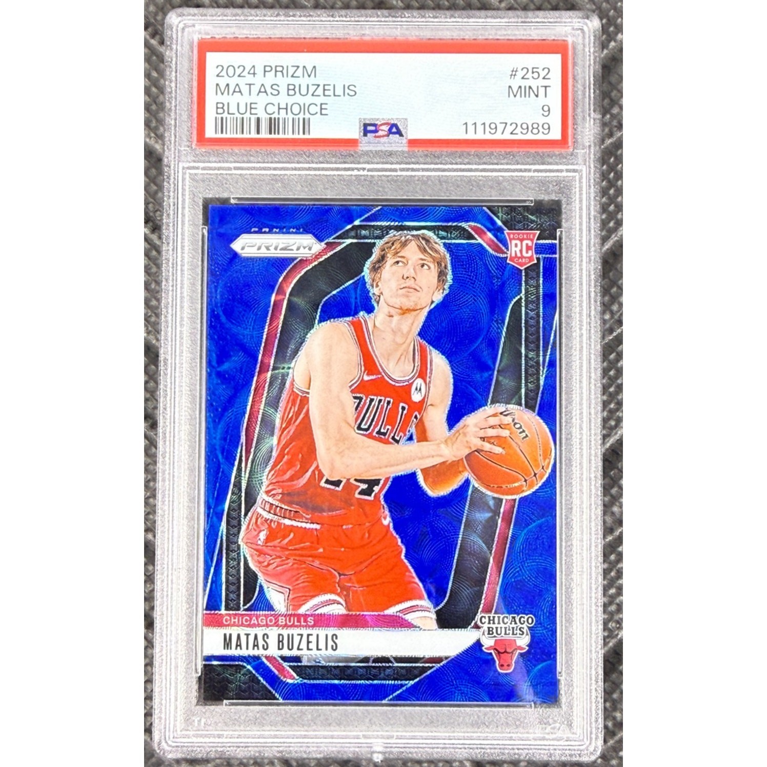 2024-25 Panini Prizm Matas Buzelis Blue Choice Prizm /49 PSA 9 #252 Bulls Rookie