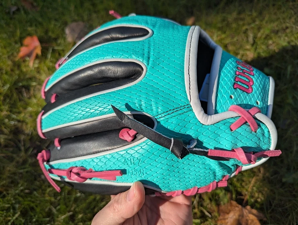 (2025) Wilson A2K 系列 1720SS 11.5 英寸 (DATDUDE) RHT 内场手套 (WBW103288115) — 第 4/4 张图片