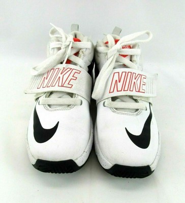 nike team hustle d8 sneaker