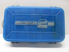 Nice Pre-Owned Plano 3213 Mini-Magnum Tackle System 3213