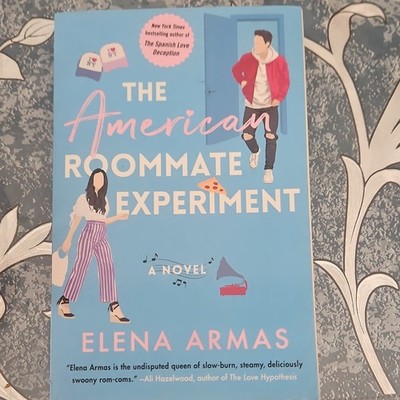 The American Roommate Experiment Elena Armas PB 1st Ed 2022 Illus