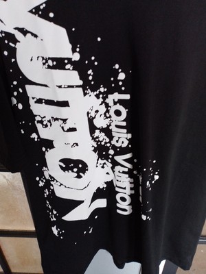 Mens Louis Vuitton Black T Shirt, Unique   ..Upside Down Logo On Back. Sz L. 