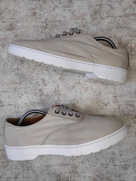 Men Dr. Martens Heels Grey 42