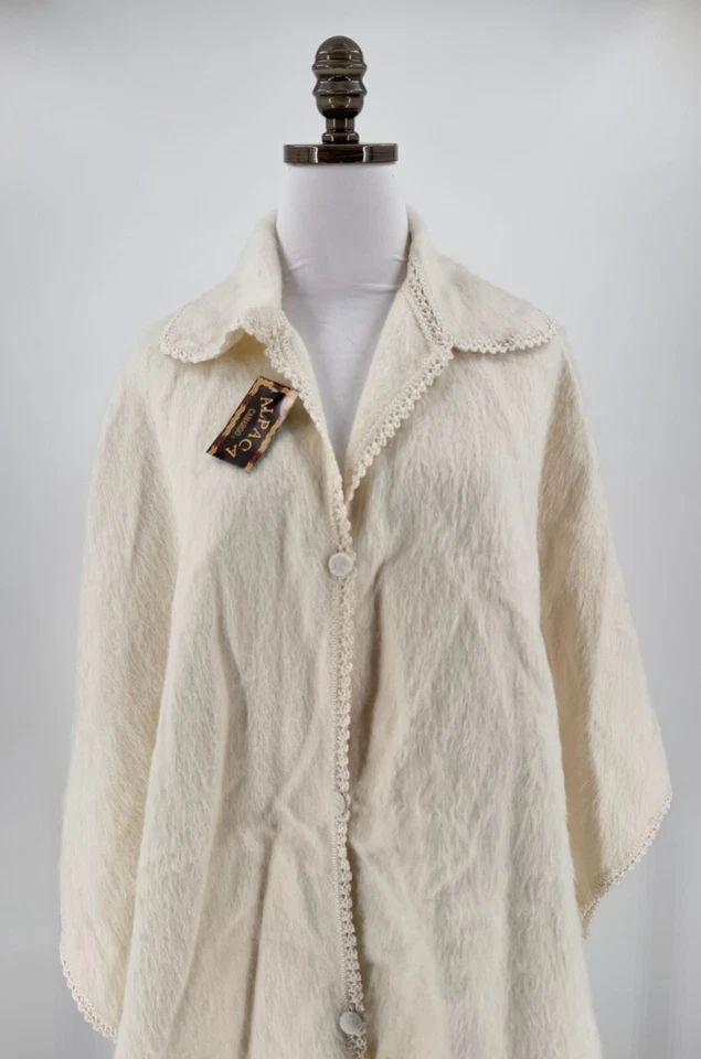 Alpaca Camargo Womens Ivory Collared Button Up Poncho Cape Sweater Sz 8 NEW - Image 2 of 4