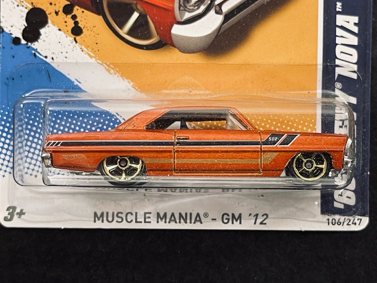 Hot Wheels 2012 Muscle Mania - '66 Chevy Nova #106/247 - View #4
