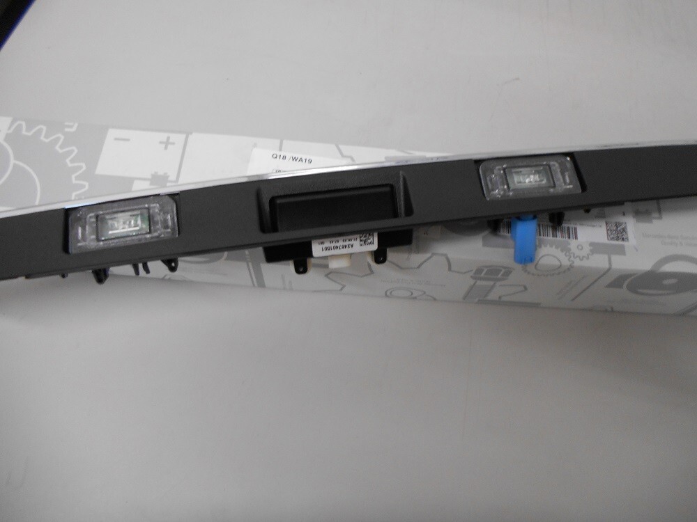 Griffleiste Heckklappe Mercedes-Benz original B-Klasse W 246 chrom 