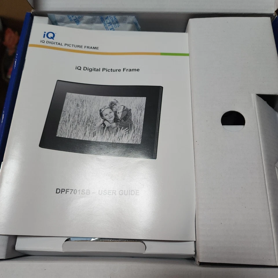 IQ 7” LCD Digital Picture Frame Photo Video Audio Slim USB MP3 VIB, NEW OPEN BOX - Image 3 of 4