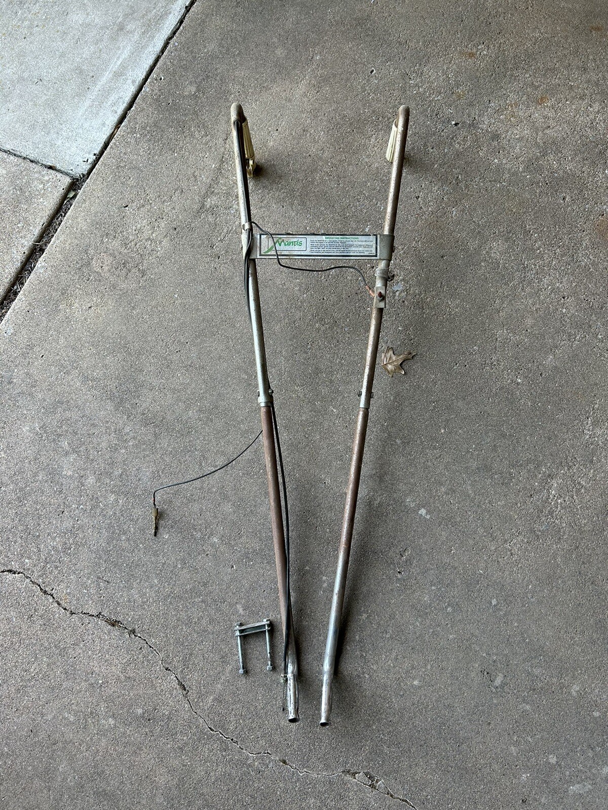 Mantis 20 Tiller Handle Bars And Hardware SV2AE W/Throttle Cable